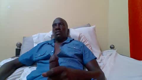 Snapshot of zlatann2012 chatting on 10-11-25, 08:29 Zlatann2012 online show from 10-11-25, 08:29