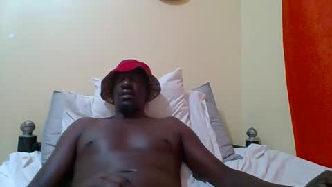 Snapshot of zlatann2012 chatting on 10-15-25, 09:04 Zlatann2012 online show from 10-15-25, 09:04