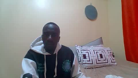 Snapshot of zlatann2012 chatting on 10-23-25, 08:35 Zlatann2012 online show from 10-23-25, 08:35