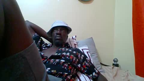 Snapshot of zlatann2012 chatting on 11-04-25, 04:06 Zlatann2012 online show from 11-04-25, 04:06