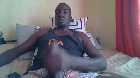 Snapshot of zlatann2012 chatting on 11-06-25, 09:32 Zlatann2012 online show from 11-06-25, 09:32