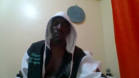 Snapshot of zlatann2012 chatting on 11-19-25, 08:53 Zlatann2012 online show from 11-19-25, 08:53