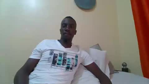 Snapshot of zlatann2012 chatting on 11-21-25, 11:42 Zlatann2012 online show from 11-21-25, 11:42