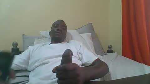 Snapshot of zlatann2012 chatting on 11-25-25, 10:26 Zlatann2012 online show from 11-25-25, 10:26