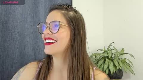 ZOE online show from 02-12-25, 03:40