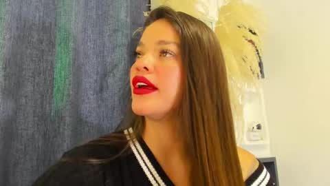 ZOE online show from 09-17-25, 05:20