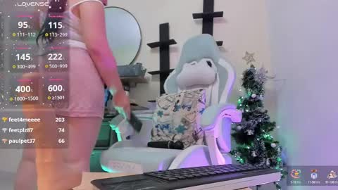 Snapshot of zoe_37 chatting on 12-27-24, 02:36 zoe_37 online show from 12-27-24, 02:36