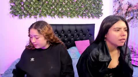Zoe And Valeria online show from 06-02-26, 02:30