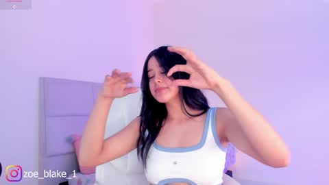 Zoe online show from 01-07-25, 07:49