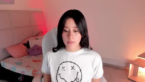 Zoe online show from 03-04-25, 07:11