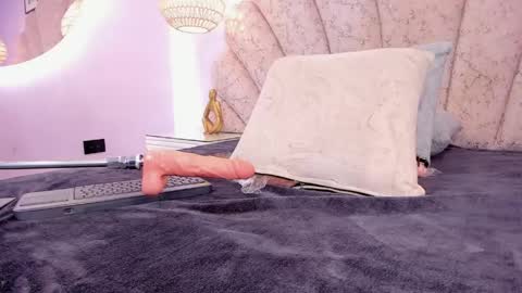 zoe_blosson online show from 05-12-26, 03:03