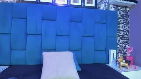 Snapshot of zoe_blosson chatting on 07-17-26, 07:08 zoe_blosson online show from 07-17-26, 07:08