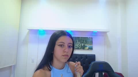 Z O E online show from 02-23-25, 05:07