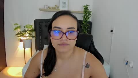 Zoe  online show from 01-06-25, 12:35