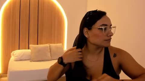 Zoe  online show from 09-13-25, 12:16