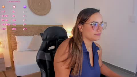 Zoe  online show from 07-22-26, 12:30