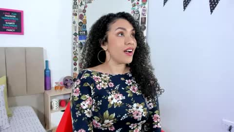 Zoe Gruber online show from 01-22-25, 12:27