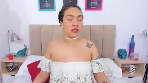 Zoe Gruber online show from 03-10-25, 02:17