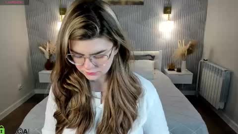 Zoe online show from 02-17-26, 01:46