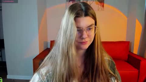 Zoe online show from 03-07-26, 02:08