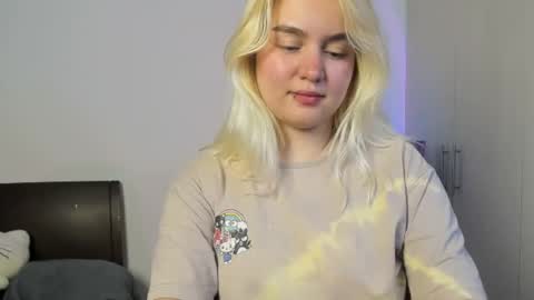 zoe online show from 10-15-25, 07:36