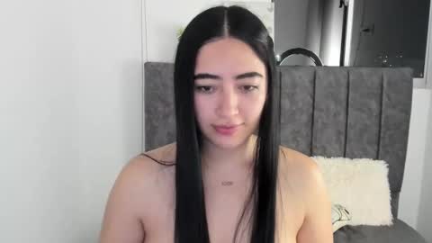 Snapshot of zoe_jones7 chatting on 09-13-25, 03:28 zoe_jones7 online show from 09-13-25, 03:28