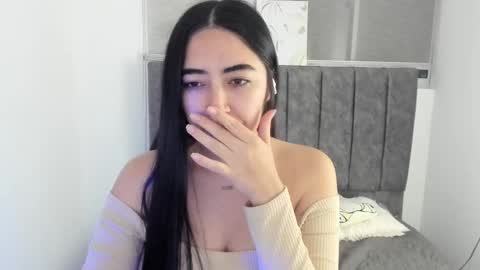 Snapshot of zoe_jones7 chatting on 10-05-25, 03:27 zoe_jones7 online show from 10-05-25, 03:27