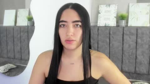 zoe_jones7 online show from 01-18-26, 02:37