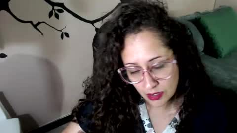 Zoe Koller online show from 12-23-25, 02:42