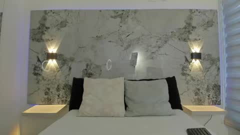 Zoe online show from 04-28-26, 11:48