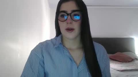 Zoe online show from 02-20-26, 04:18