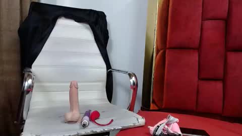 zoe_miller69 online show from 11-30-25, 04:05