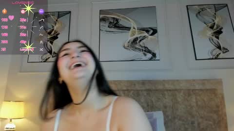 Snapshot of zoe_moon__ chatting on 05-19-26, 11:27 zoe_moon__ online show from 05-19-26, 11:27
