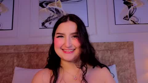 Snapshot of zoe_moon__ chatting on 06-08-26, 03:01 zoe_moon__ online show from 06-08-26, 03:01