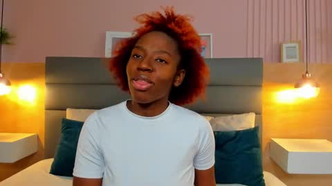 Zoe Novakk  online show from 10-16-25, 03:24