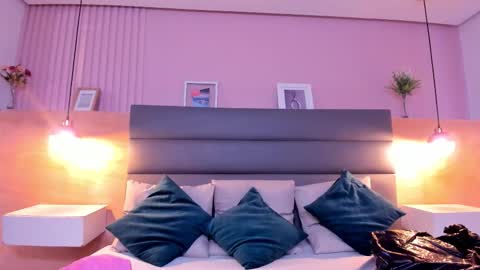 Zoe Novakk  online show from 11-05-25, 01:55