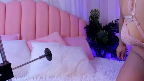 Zoe online show from 02-17-25, 05:21