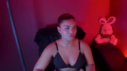 Snapshot of zoe_roux210949 chatting on 10-29-25, 02:58 Zoe online show from 10-29-25, 02:58