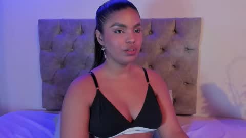 Snapshot of zoe_roux210949 chatting on 12-03-25, 03:25 Zoe online show from 12-03-25, 03:25