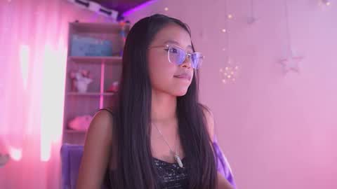 Zoe  online show from 09-08-25, 07:02