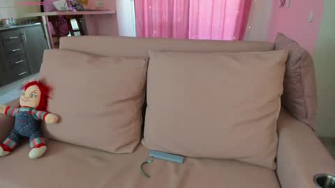 zoe_sullivan_ online show from 01-13-25, 12:24