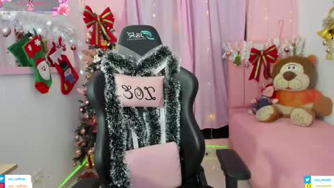 zoe_sullivan_ online show from 11-27-25, 09:44