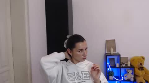 Snapshot of zoe_sweet55 chatting on 11-11-25, 07:41 zoe_sweet55 online show from 11-11-25, 07:41