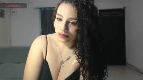 zoe tai online show from 03-04-26, 01:11