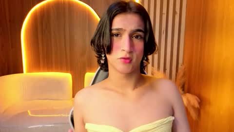 Zoe online show from 02-07-26, 01:04