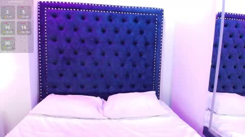 Zoe  online show from 10-16-25, 12:28