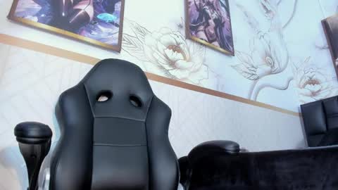 Snapshot of zoe_winterxxx chatting on 05-23-26, 12:09 Zoe online show from 05-23-26, 12:09