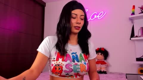 Snapshot of zoecams chatting on 09-10-25, 06:52 zoecams online show from 09-10-25, 06:52