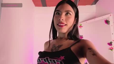 Snapshot of zoee_dolcee chatting on 11-26-25, 11:17 Catt online show from 11-26-25, 11:17