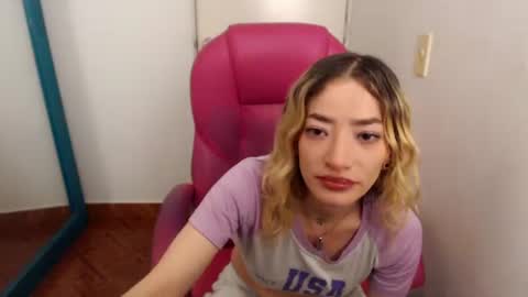 zoe online show from 07-28-26, 01:56